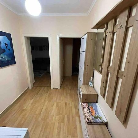טיראנה Apartment In The City Center מראה חיצוני תמונה
